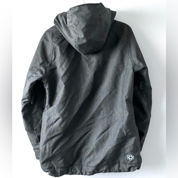 🛑SOLD🛑Powder Room Grey Winter Jacket Size Medium - Picture 2 of 3